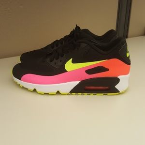 Air Max 90 **NEW**